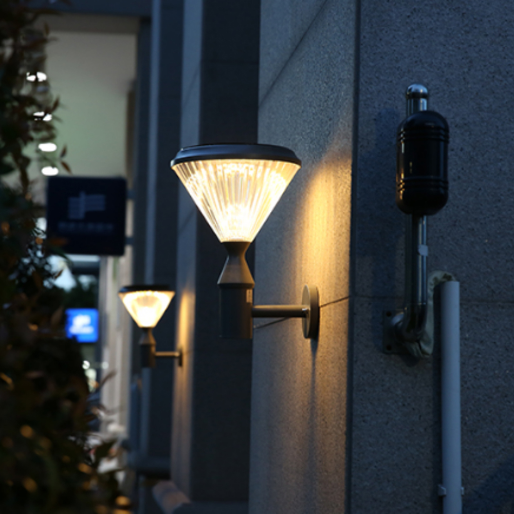 solar-wall-light-w13